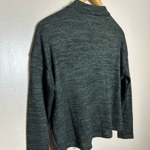 CLEARANCE! Olive Boutique Mock Neck Sweater Size S NWT - Picture 5 of 6